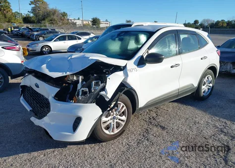 2021 Ford Escape S из США, поврежденный, VIN 1FMCU0F67MUA30006